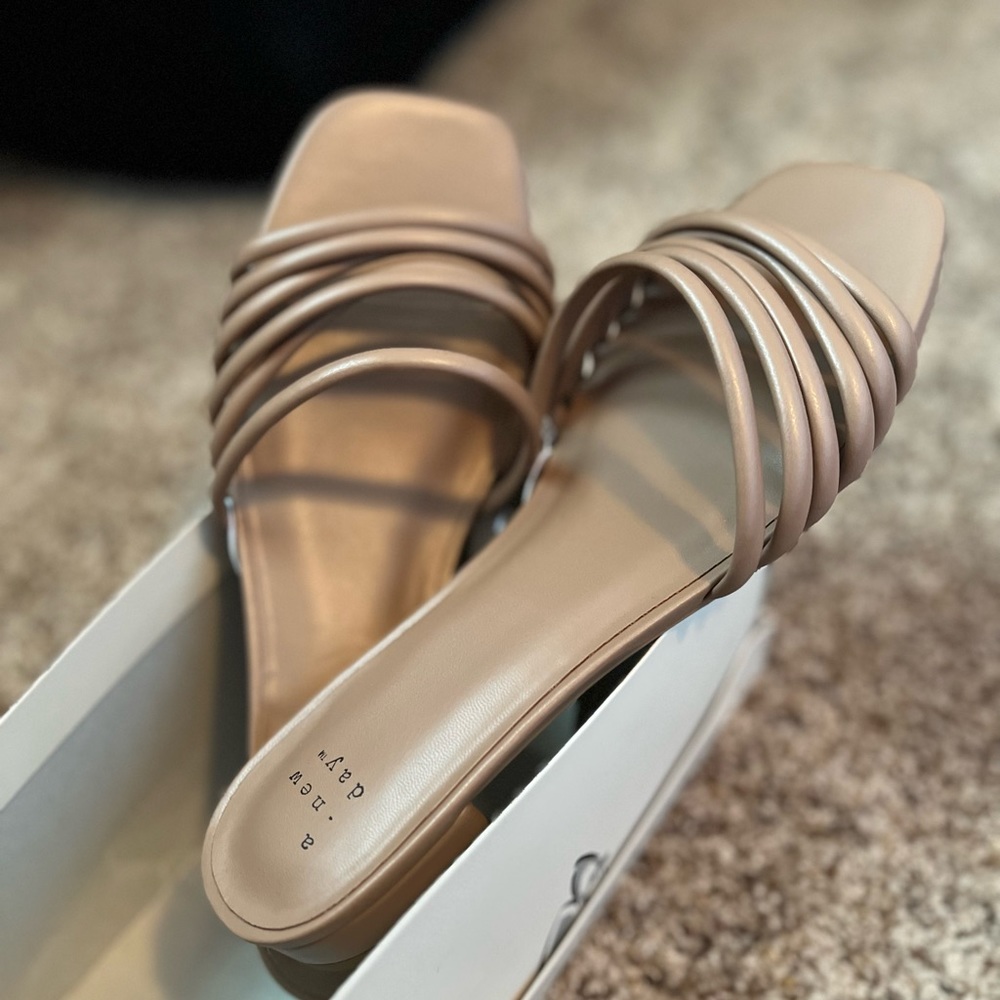 Women’s Sandals